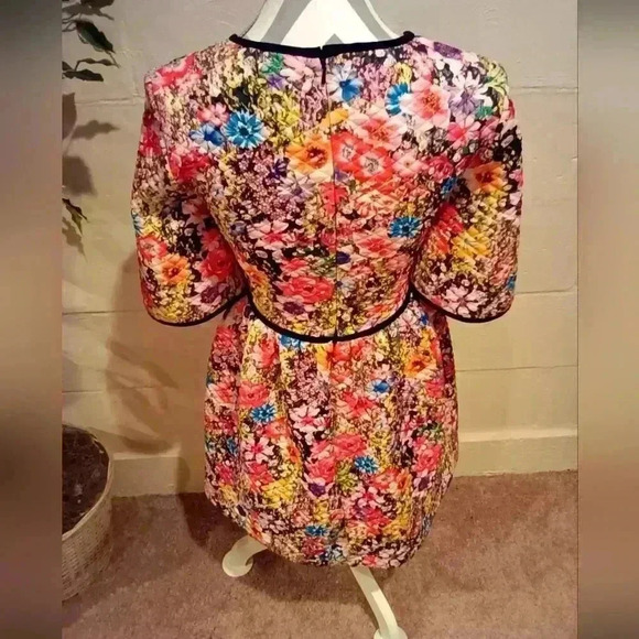 Black Halo Colorful Floral QuiltedA-Line Minidress Women's Size 2 Lining EUC. - Picture 5 of 11